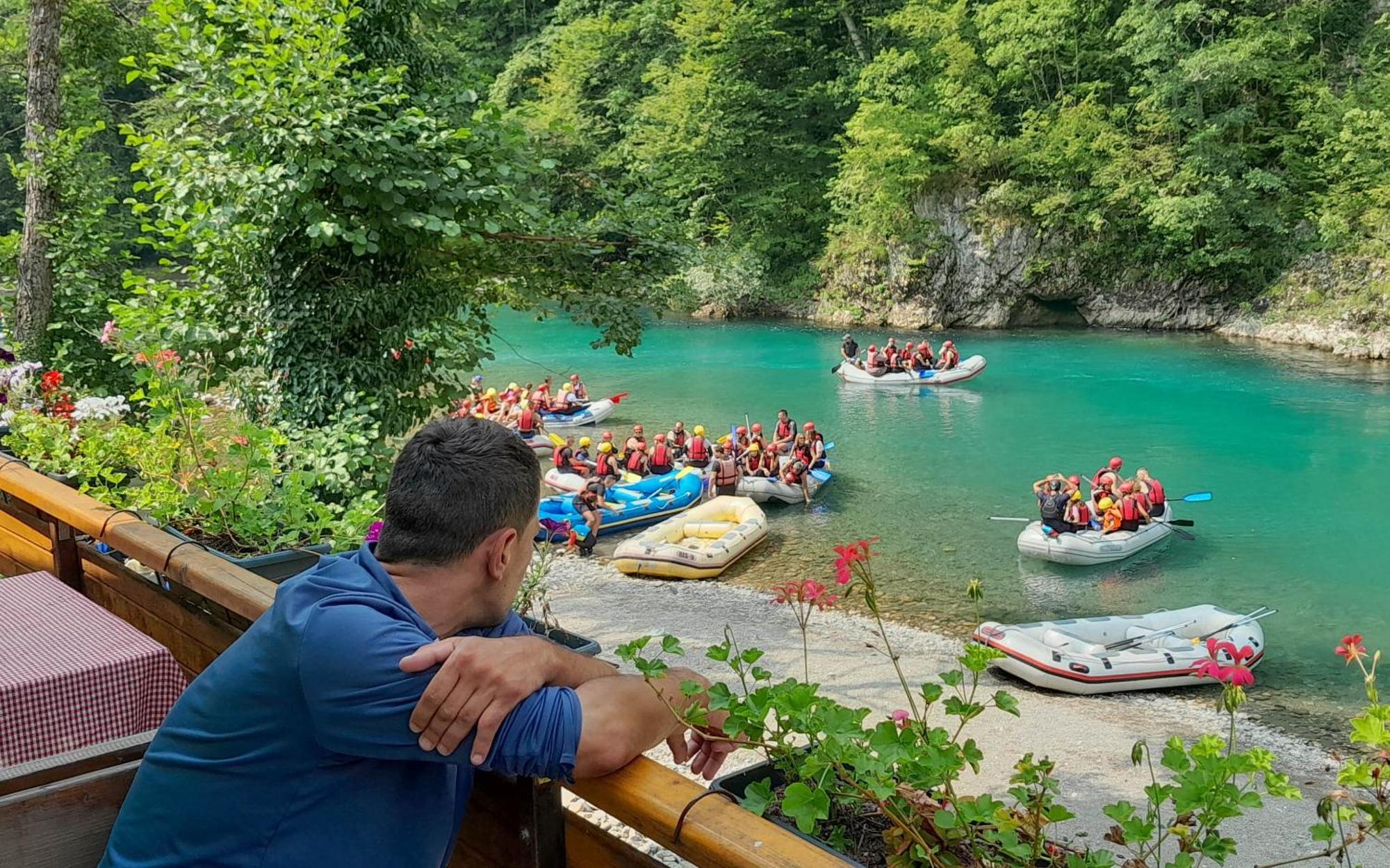 Rafting Camp Encijan Foca