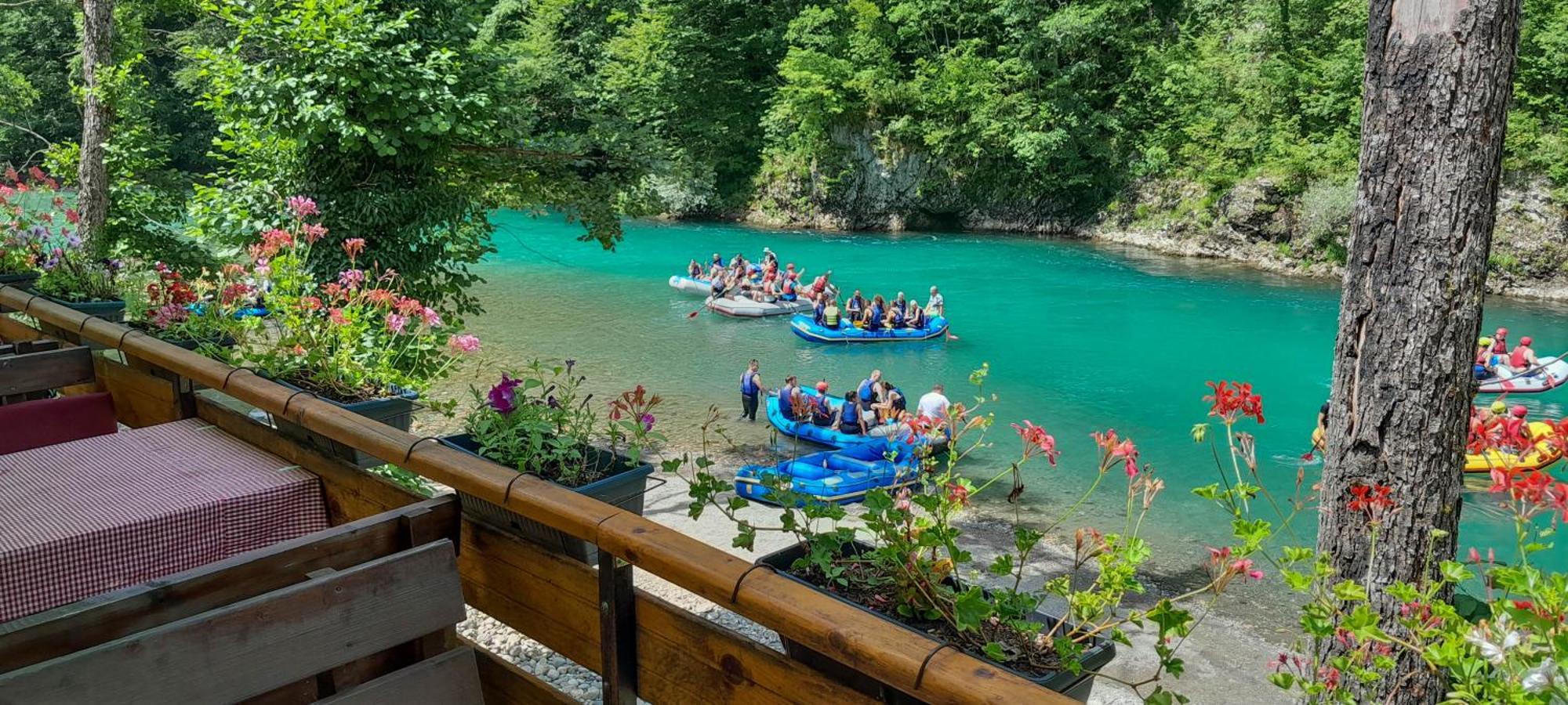Rafting Camp Encijan Campsite